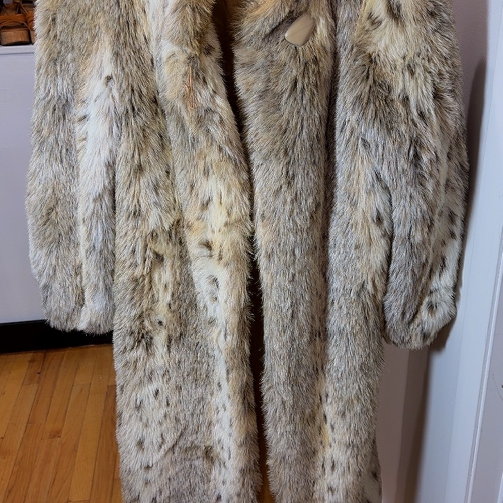 Women's Faux Fur Coat
